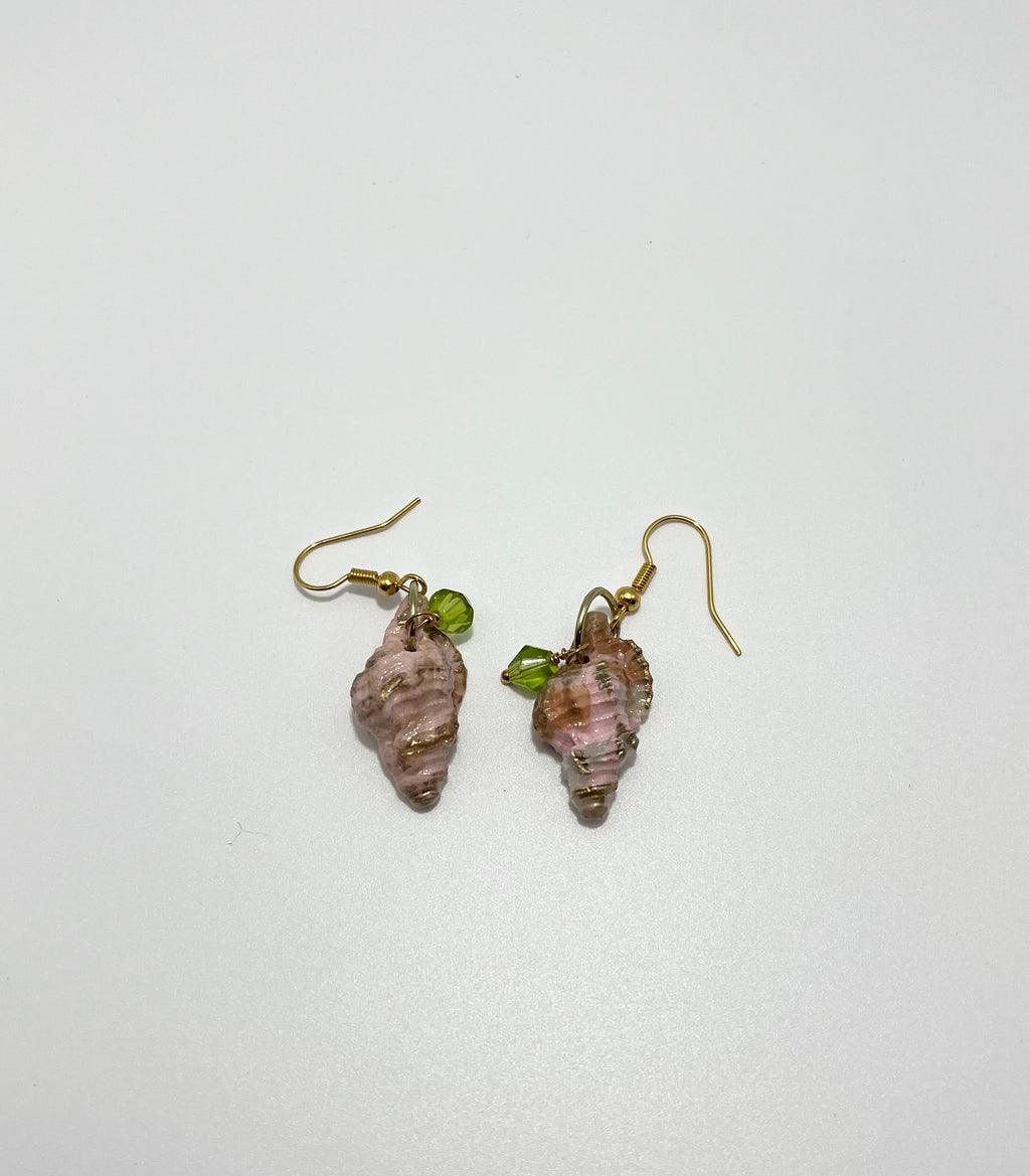 Conch Shell Earrings (Pink)