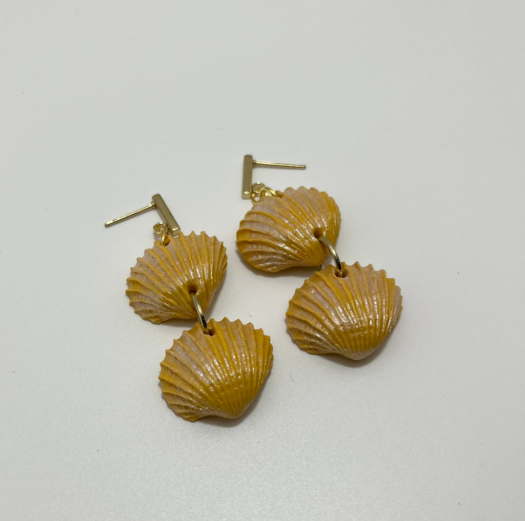 Scallop Shell Earrings (Mustard)