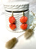 Double scallop shells coral pink