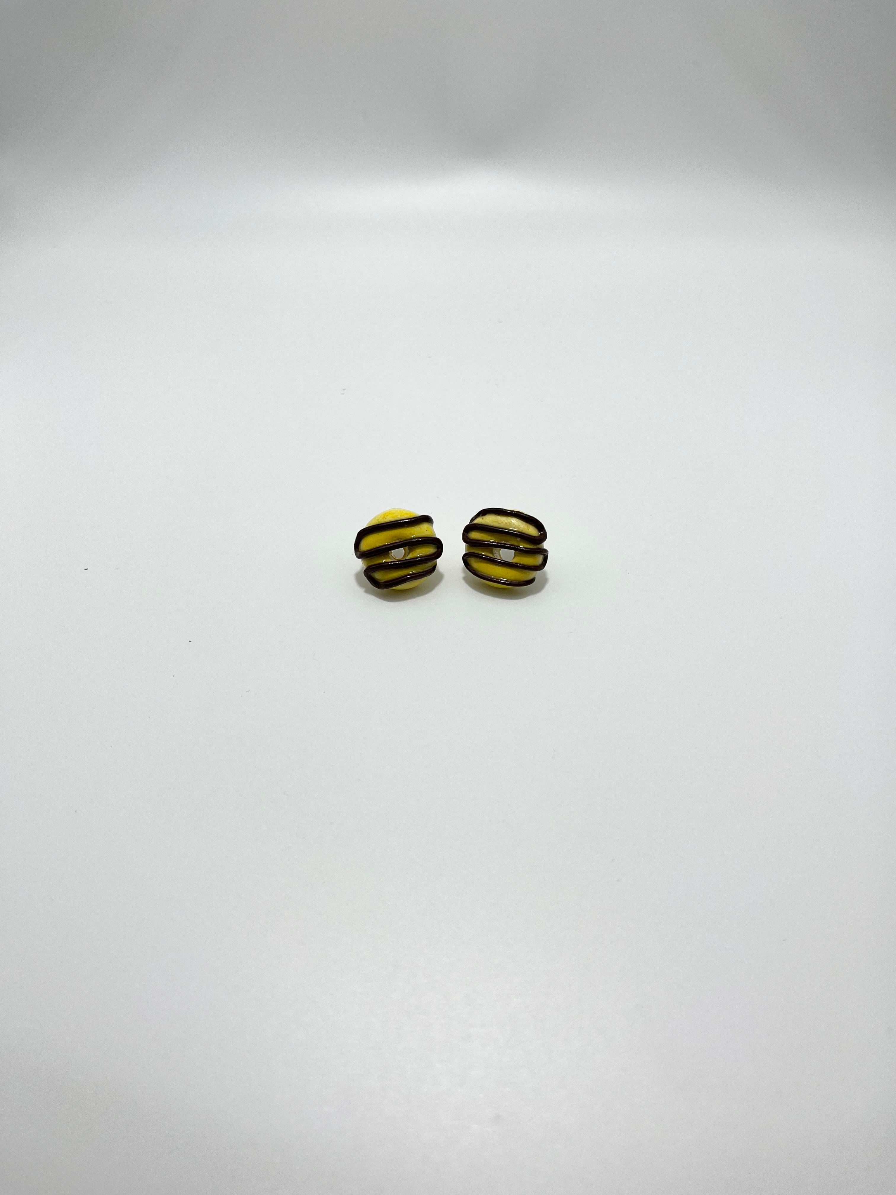 Donut Earrings (Swirl)